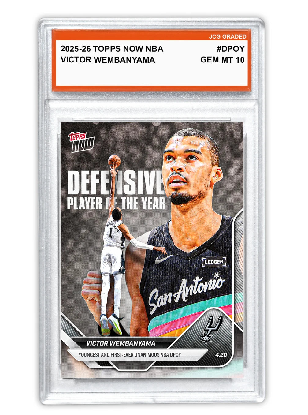 Fotografía frontal de Victor Wembanyama 2025-26 Topps NOW NBA #DPOY, JCG Graded Gem MT 10