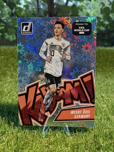 Panini Donruss 2025-26 Camino a la Copa Mundial de la FIFA ¡Kaboom! Mesut Özil #19 jumbo / ProCard Sport | PCS-940