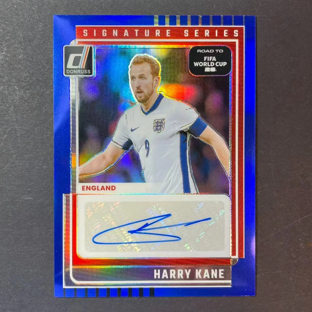 Donruss Copa Mundial de la FIFA 2025-26 Harry Kane Inglaterra Juego Hermoso Auto Azul /49 / ProCard Sport | PCS-732